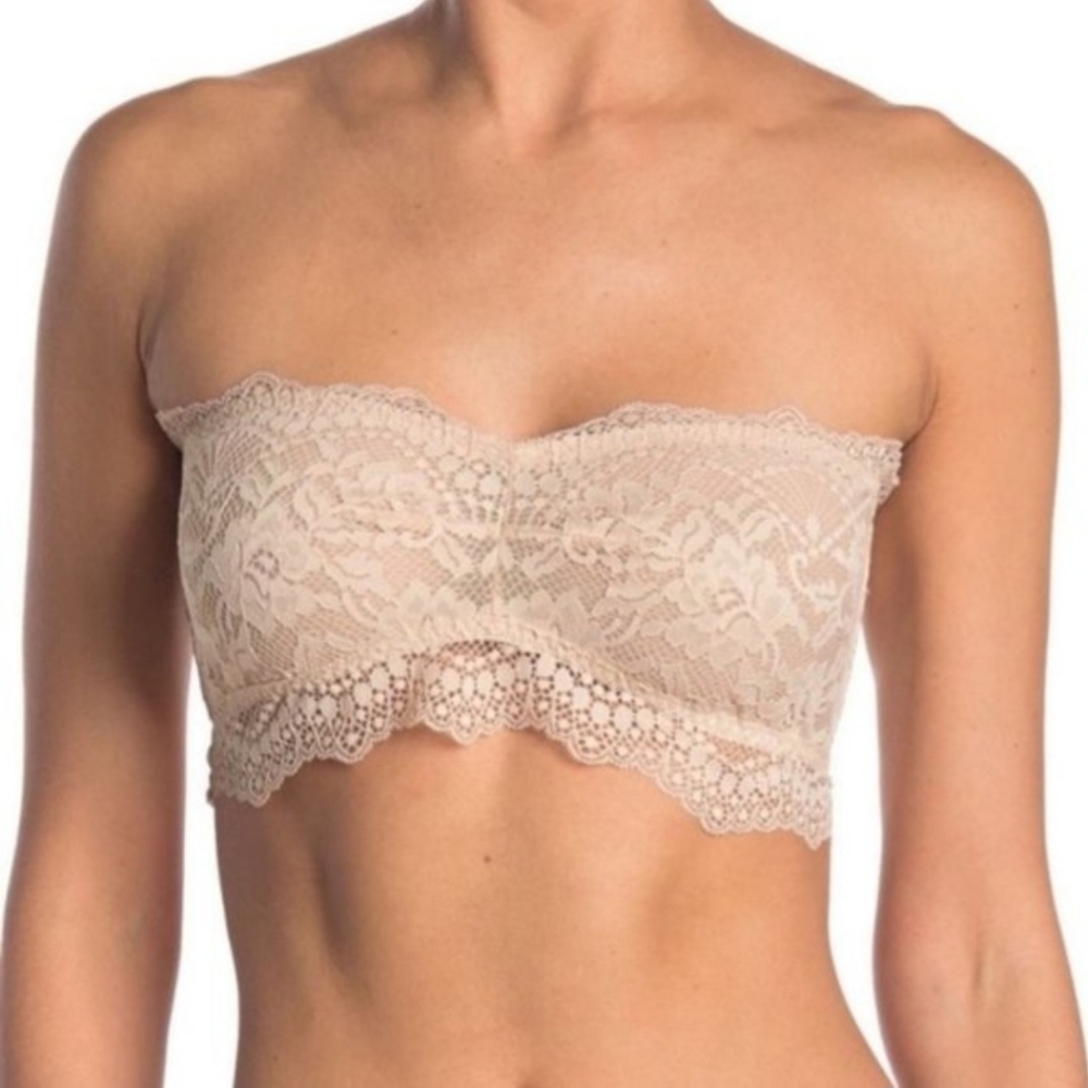 NWOT Free People Lacey looks Bandeau Bralette. Size M